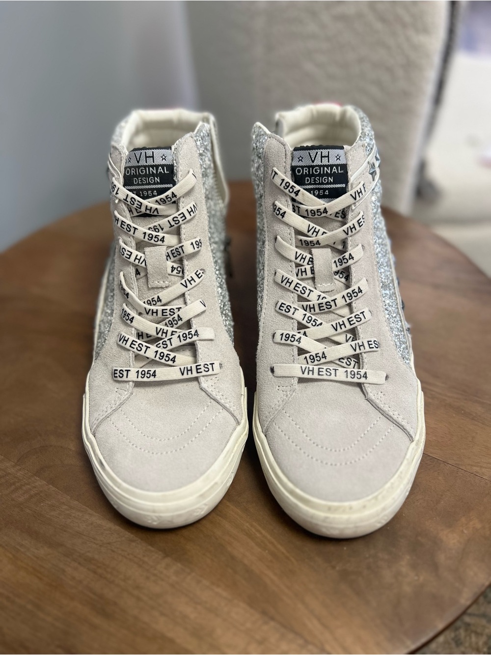 Vintage Havana High-Top Sneakers in Light Gray with Silver Glitter